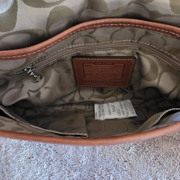 Coach F10188 Soho Small Hobo Shoulder Bag Tan Leather w/ Dustbag Authenticated - Picture 9 of 16